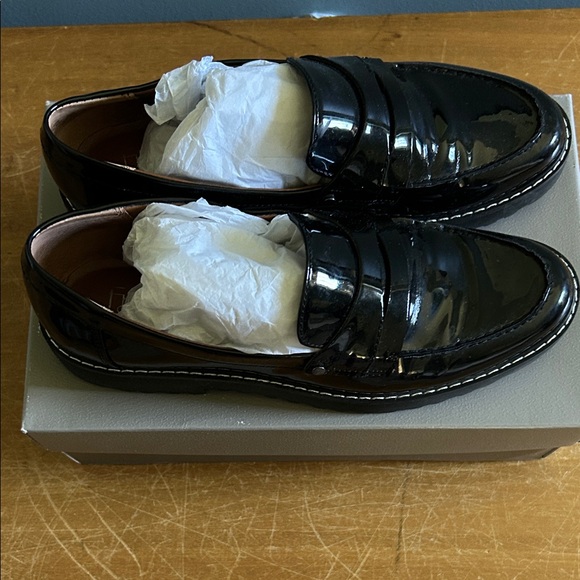 Women’s Franco Sarto patent Black Loafers - Picture 2 of 6